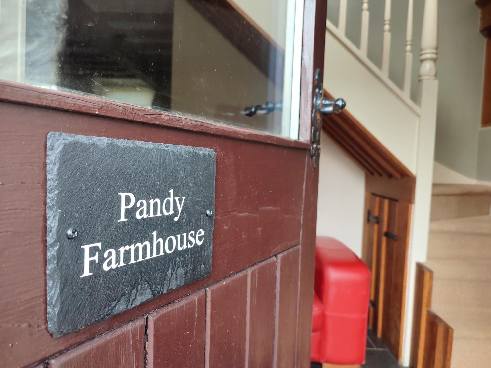 Pandy Farmhouse - Panoramic Mountain Views Within Snowdonia'S National Park - 4X4 Recommended دولغيلوو المظهر الخارجي الصورة