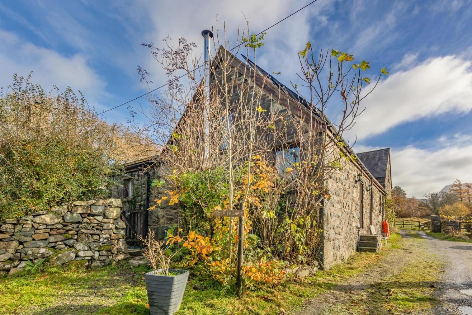 Pandy Farmhouse - Panoramic Mountain Views Within Snowdonia'S National Park - 4X4 Recommended دولغيلوو المظهر الخارجي الصورة